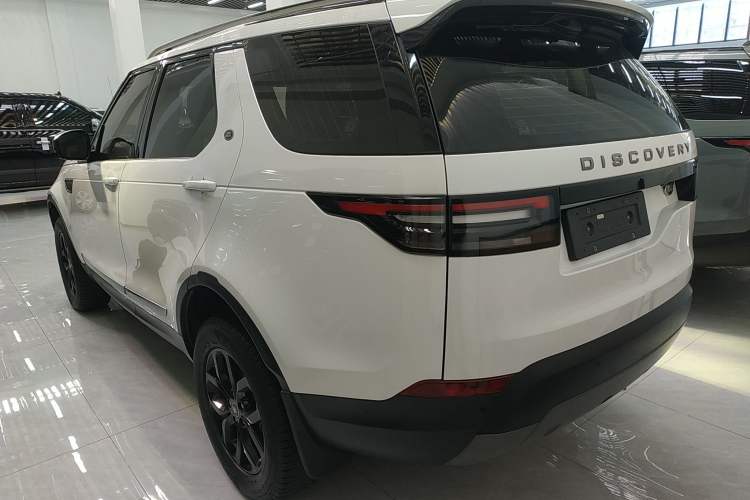 Used Land Rover Discovery 2019 2.0T SE
