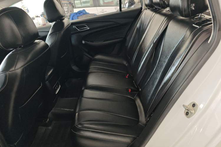 Used Roewe i5 2020 1.5L Automatic 4G Connect Luxury Flagship Edition