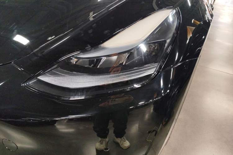 Used Tesla Model Y 2023 Rear-Wheel-Drive Version
