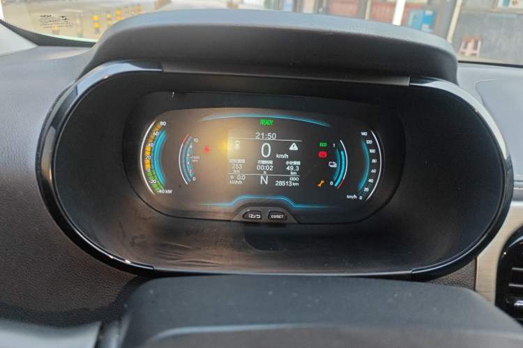 Used Chery Little Ant 2022 Restyled Version Sweet Pink Edition Half-Sugar Version 28.8 kWh 30 kW 301 km
