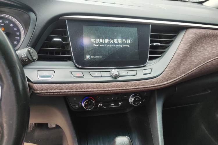 Used Buick GL6 2018 18T 6-Seater Prestige Model
