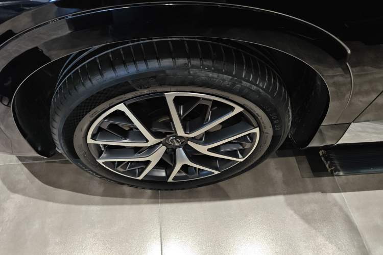 Used GAC Trumpchi GS8 2022 Double-Energy Series 2.0TM Four-Wheel Drive Premium Edition (7 Seats)
