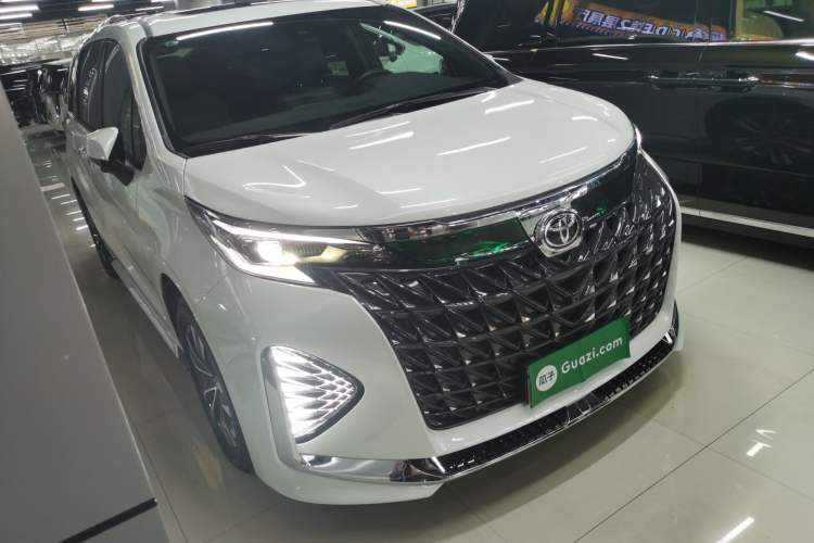 Used Toyota Granvia 2024 2.5L Hybrid Luxury Edition
