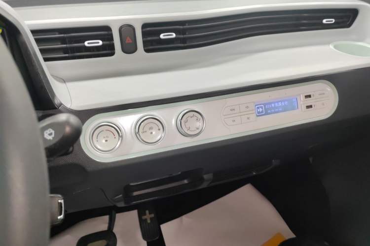 Used Wuling Hongguang MINIEV 2021 Macaron Fashion Model Lithium Iron Phosphate
