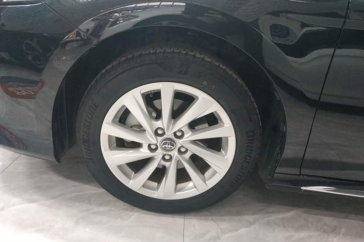 Used Toyota Camry 2023 2.0G Luxury Edition
