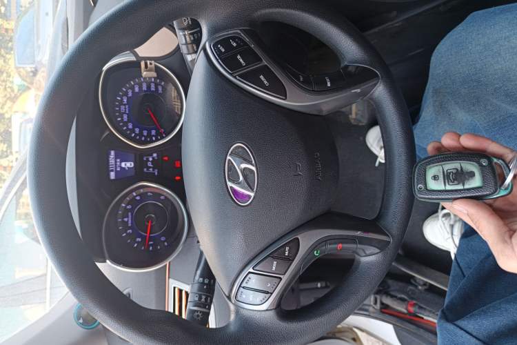 Used Hyundai Elantra 2016 1.6L Automatic Prestige Edition
