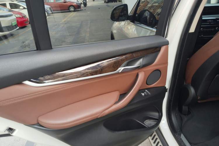 Used BMW X5 2014 xDrive35i Gasoline 5-seater U.S. specification
