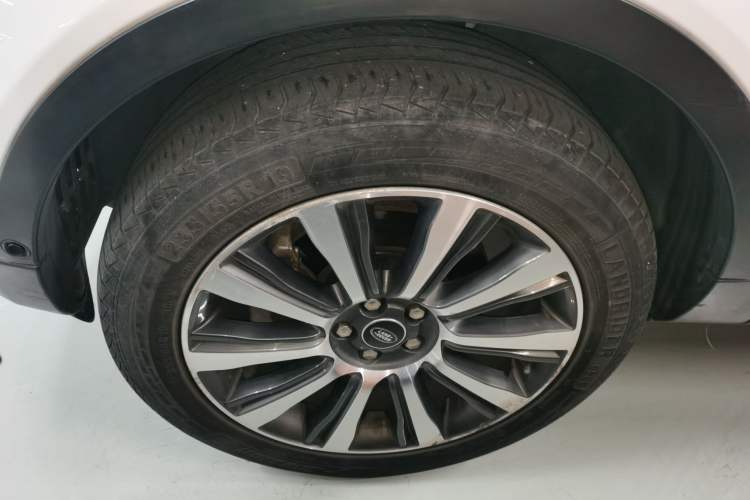 Used Land Rover Range Rover Evoque 2018 240 PS SE Smart Brilliance Edition