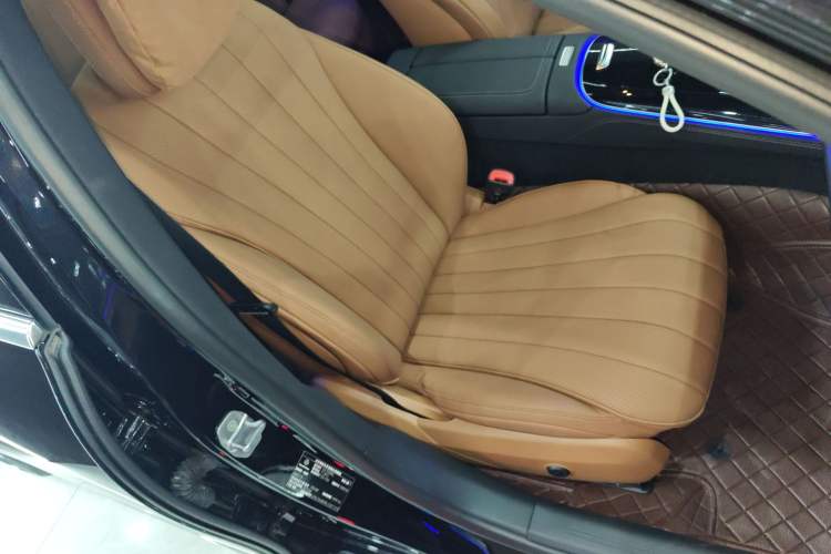 Used Mercedes-Benz E-Class 2024 E 260 L
