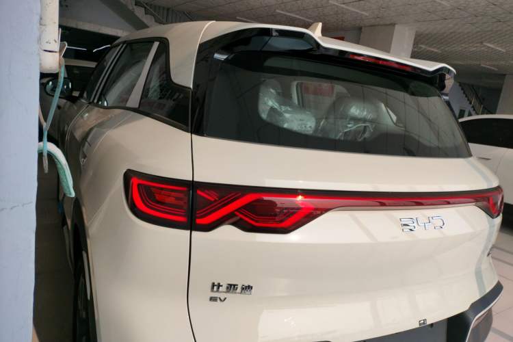 Used BYD Yuan UP 2025 Model 301KM Leading Version