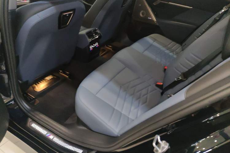 Used BMW 5 Series 2025 530Li Luxury Edition M Sport Package
