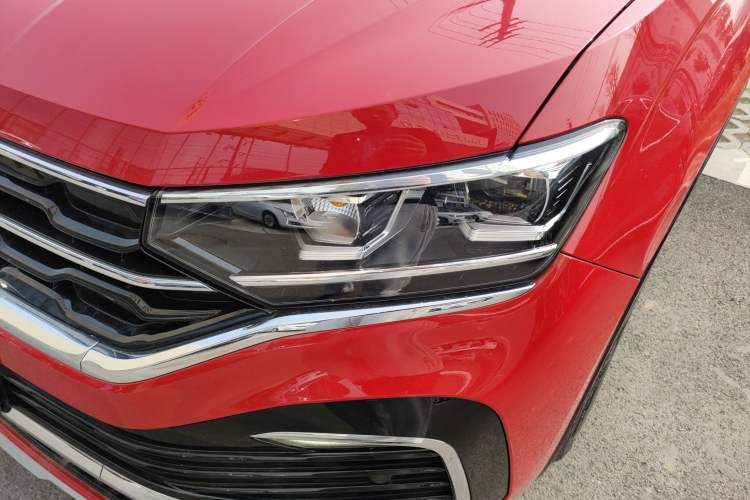 Used Volkswagen Tayron X 2020 330TSI Two-Wheel Drive Luxury Smart Connectivity Version
