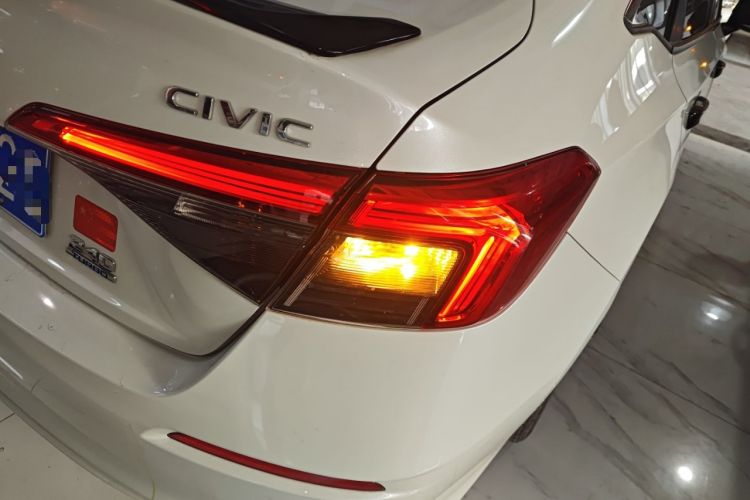 Used Honda Civic 2023 240TURBO CVT Dynamic Edition
