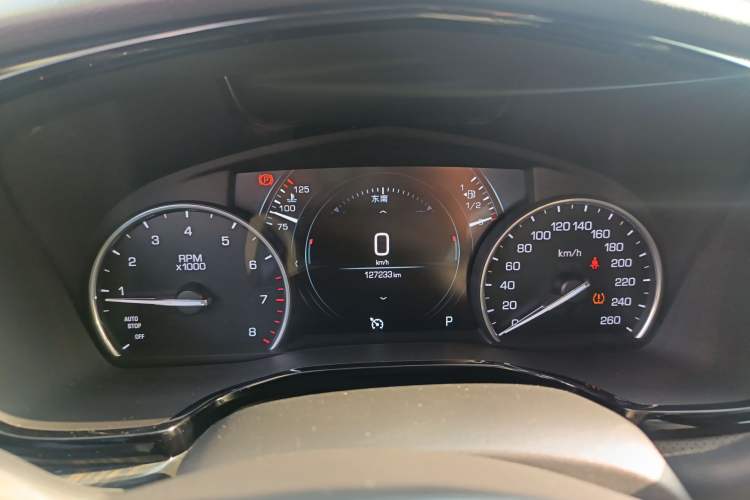 Used Cadillac XT5 2018 25T Luxury Model
