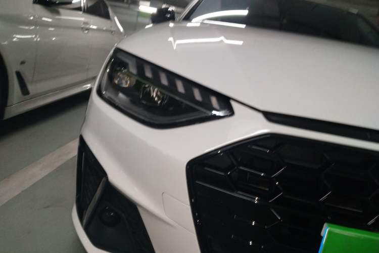 Used Audi A4L 2022 40 TFSI Luxury Dynamic Model
