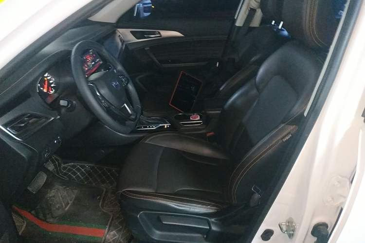 Used Changan CS35PLUS 2018 1.6L Automatic Changlian Edition China V Standard
