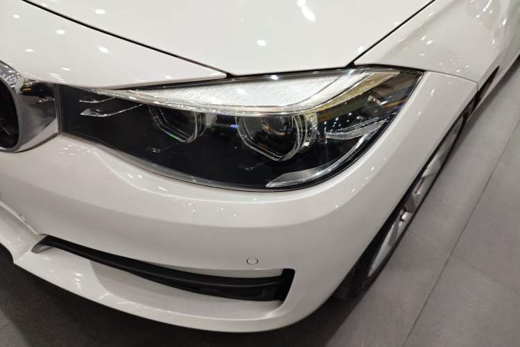 Used BMW 3 Series GT 2019 320i Sport Edition
