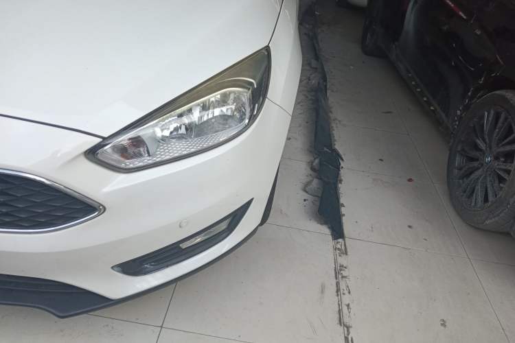 Used Ford Focus 2015 Hatchback 1.6L Automatic Comfort Model
