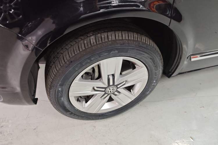 Used Volkswagen Multivan 2017 2.0 TSI 4x4 Prestige Edition 7-Seater
