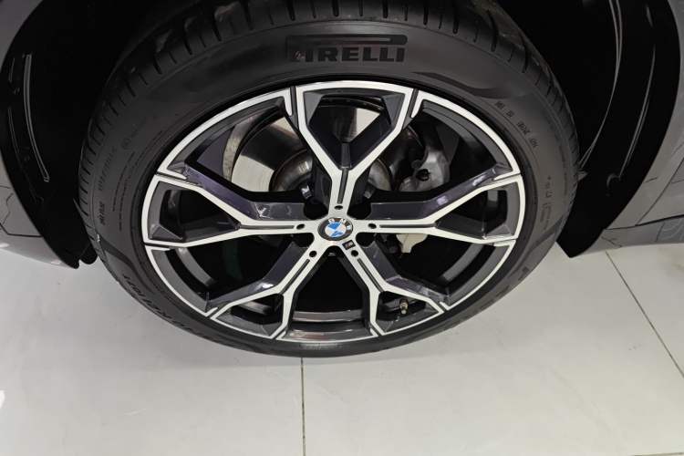 Used BMW X5 2023 xDrive 30Li Luxury M Sport Package