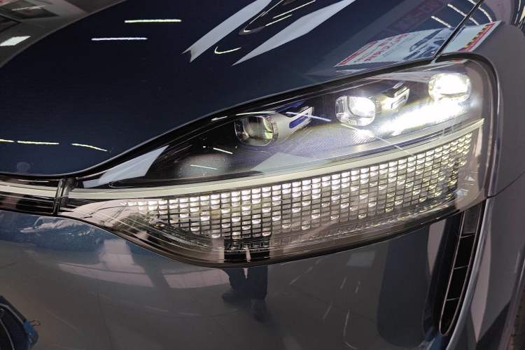 Used Hima AITO M9 2024 Range-Extended Ultra Version 42 kWh 6-Seater Model