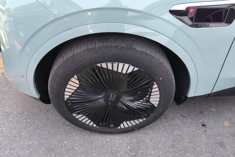 Used  11 2023 Harmony 90° Four-Wheel Drive Version
