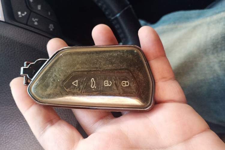 Used Ford Edge 2016 EcoBoost 245 Two-Wheel-Drive Titanium 7-Seater
