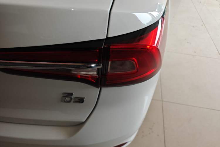 Used Roewe i5 2019 1.5L Automatic 4G Connected Langhao Edition