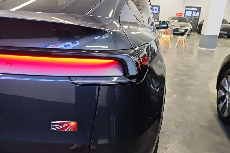 Used Tesla Model Y 2025 Long-Range All-Wheel Drive First Edition