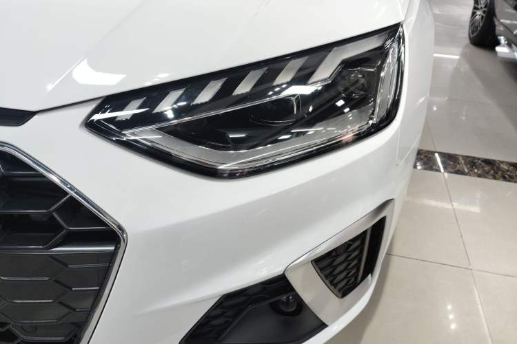 Used Audi A4L 2022 40 TFSI Fashion Dynamic Model
