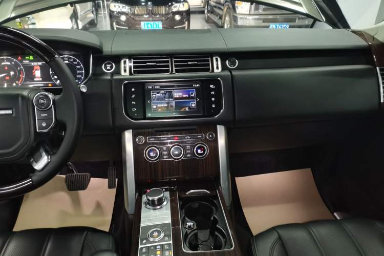 Used Land Rover Range Rover 2016 3.0 SC V6 Vogue SE Long-Wheelbase Edition