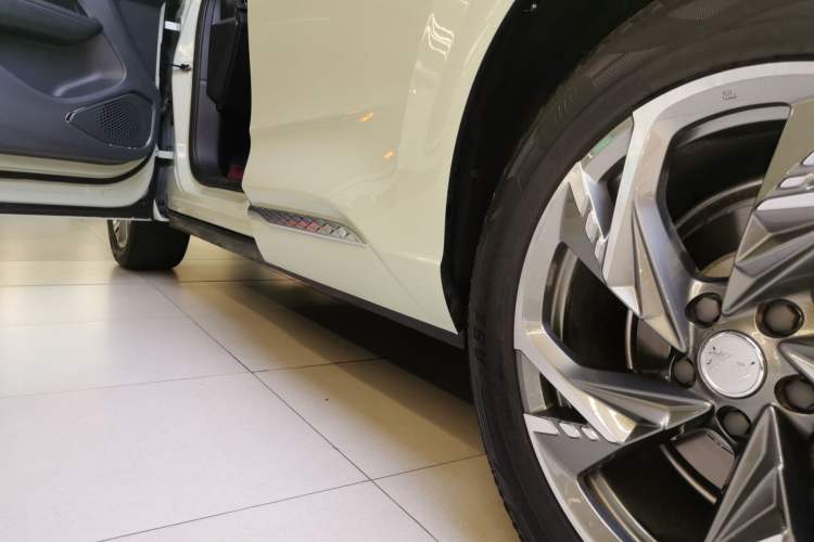 Used Hongqi HS3 PHEV 2024 PHEV 115km Jingwei Edition
