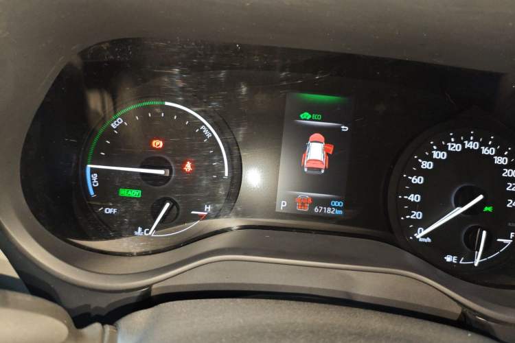 Used Toyota Sienna 2023 2.5L Hybrid Comfort Edition
