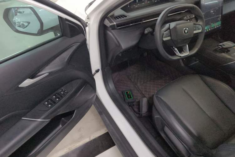 Used Changan Eado 2025 Blue Whale 1.5T 500Bar Prestige Model
