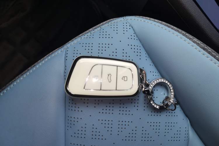 Used Chery Little Ant 2022 Restyled Version Sweet Pink Edition Half-Sugar Version 28.8 kWh 30 kW 301 km