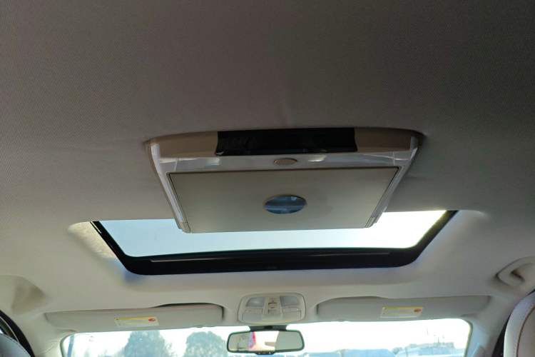 Used SAIC MAXUS G10 2016 2.0T Automatic Luxury Edition
