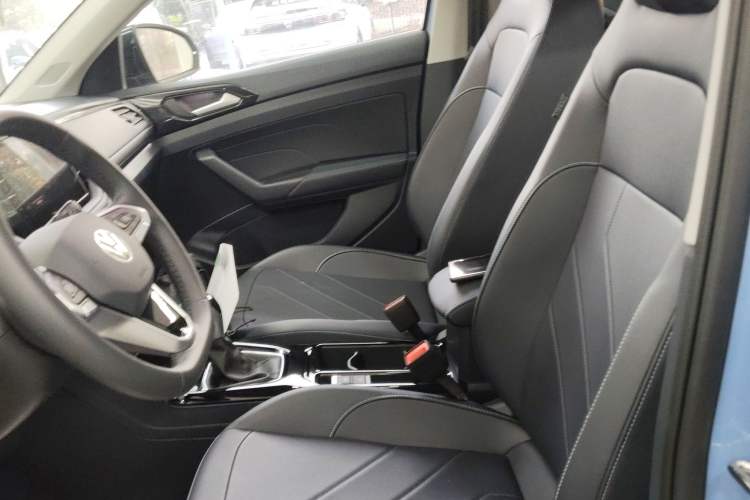 Used Volkswagen Tharu 2025 NewRui 300TSI Prestige Edition
