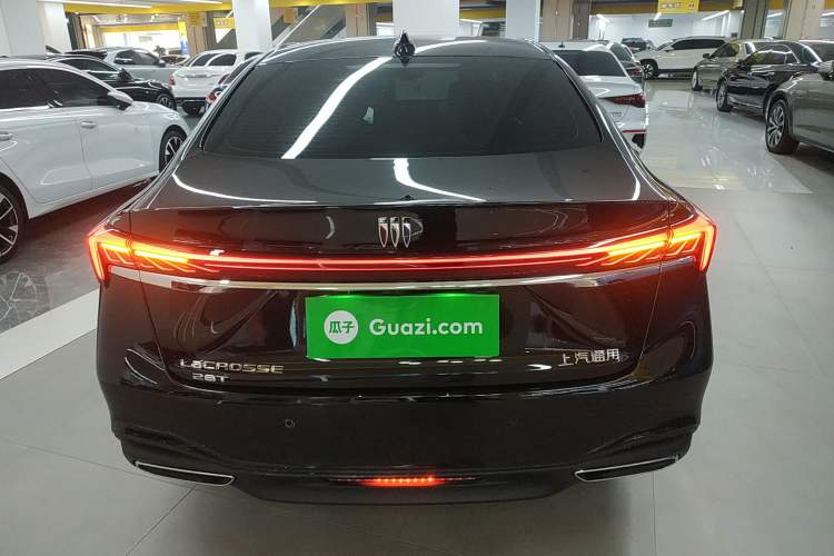 Used Buick LaCrosse 2025 28T Platinum Edition
