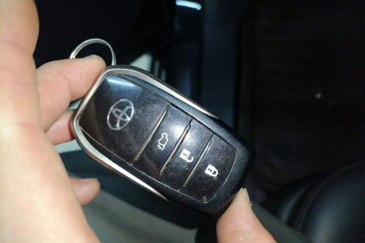 Used Toyota Highlander 2021 2.0T Four-Wheel Drive Prestige Version 7 Seats