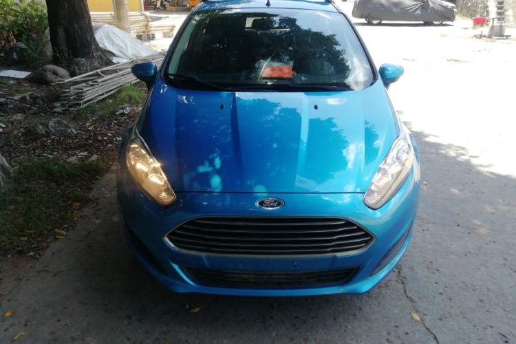 Used Ford Fiesta 2013 Hatchback 1.5L Manual Fashion Edition
