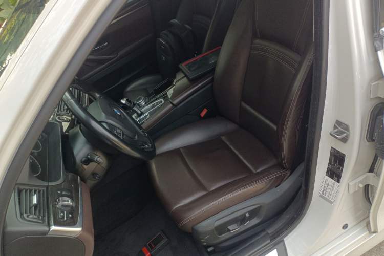 Used BMW 5 Series 2014 525Li Luxury Design Package
