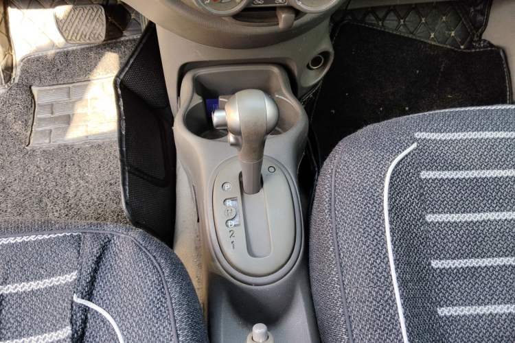 Used Nissan March 2015 1.5L Automatic E-Xuan Edition
