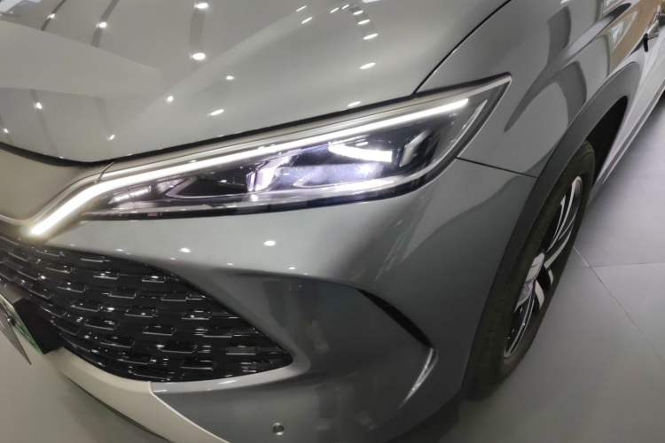 Used BYD Song L DM-i 2025 Intelligent Driving Version 112 km Beyond-Range Type
