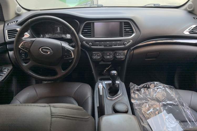 Used GAC Trumpchi GS4 2017 235T Manual Two-Wheel Drive Luxury Edition