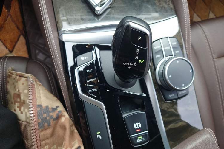 Used BMW 5 Series 2020 525Li M Sport Package