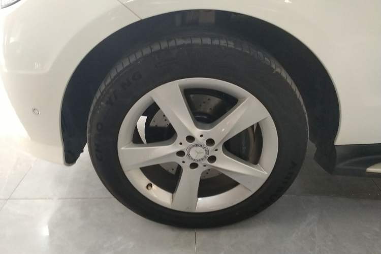 Used Mercedes-Benz M-Class 2014 ML 320 4MATIC