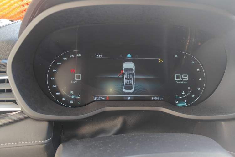 Used Roewe i5 2020 1.5L Automatic 4G Connect Luxury Flagship Edition
