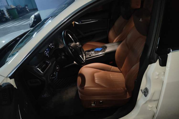 Used Maserati Ghibli 2021 2.0T Sharp Edition
