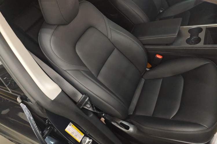 Used Tesla Model Y 2024 Rear-Wheel-Drive Version