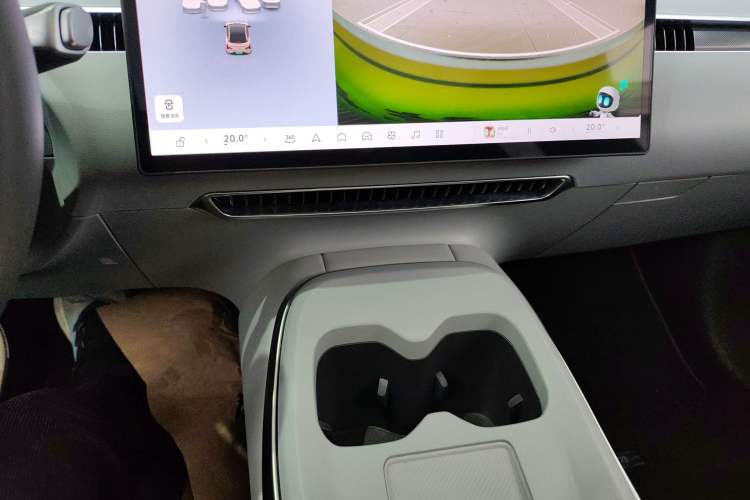 Used XPeng MONA M03 2024 620 with Ultra-Long Range
